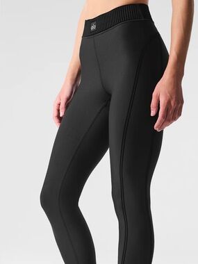 ALO Yoga High-Rise Black Seam Detail Leggings